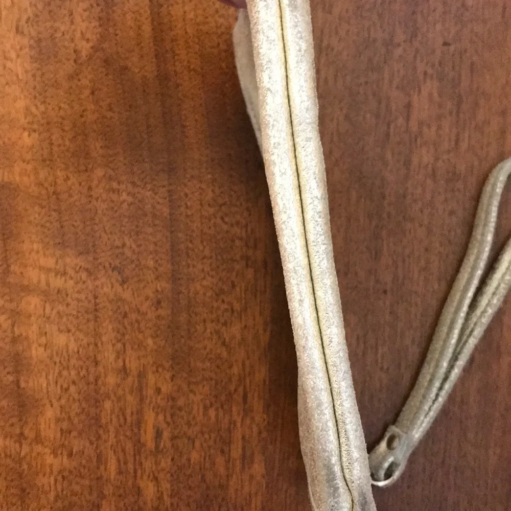 Golden Antiqued Crackle Zip Closure Wristlet
